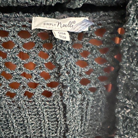 Cardigan dolman sleeve sweater - Picture 3 of 3